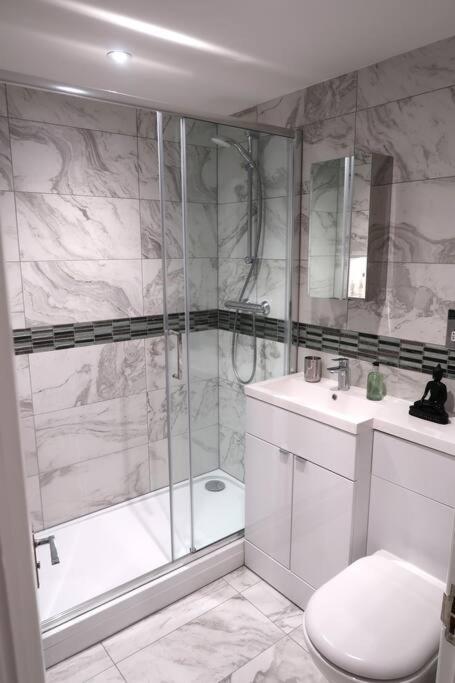 ***Spotless, Bright 1 Double Bed Apartment*** Bath Kültér fotó